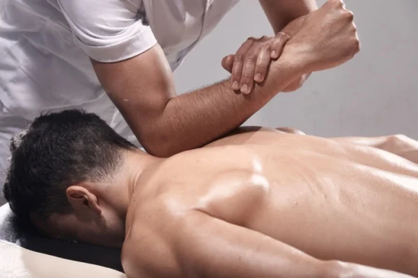 25706_Sports Massage - small Sports Masssage